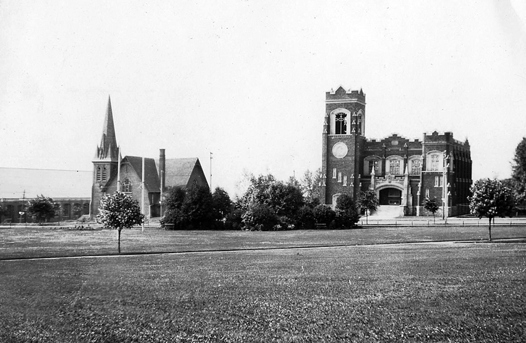 St. Paul's United Church Port Arthur - Across from the Cenotaph | Alex Inspired